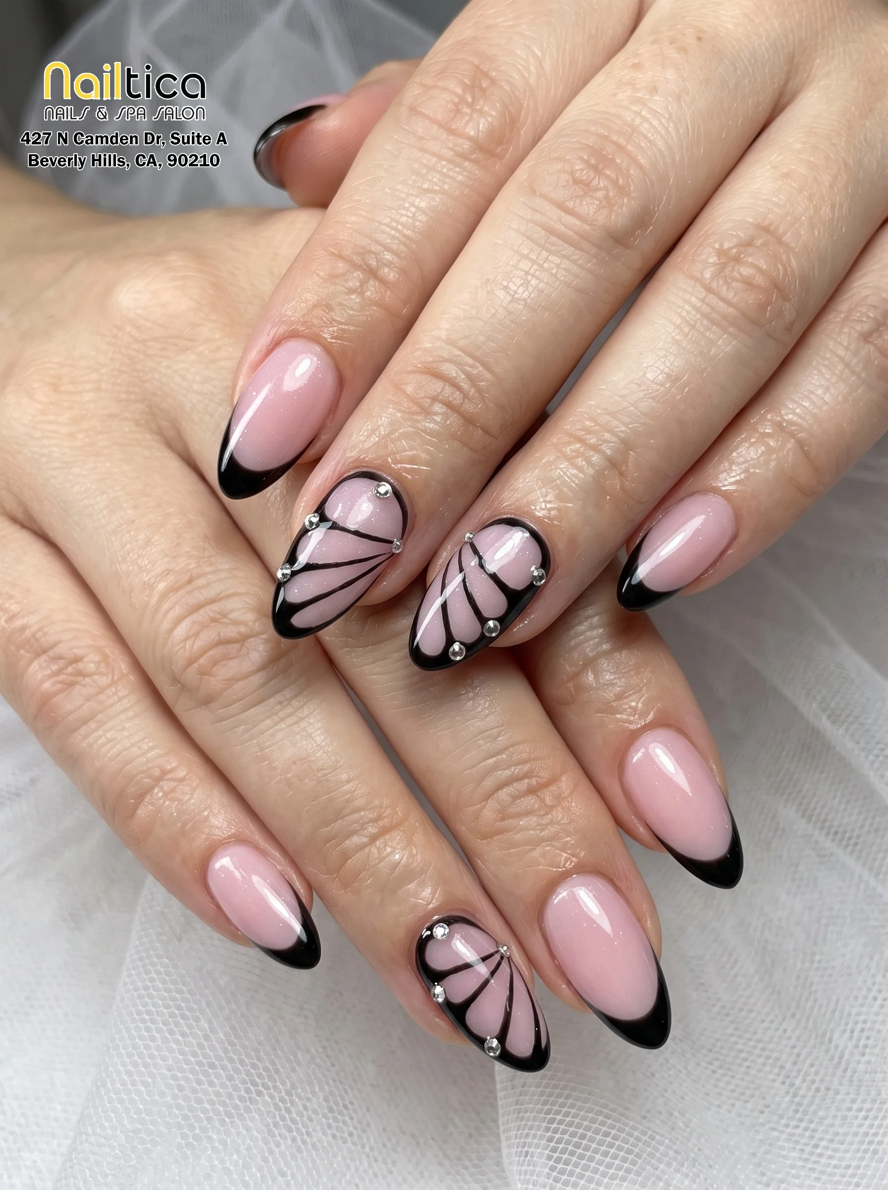 Nail colours